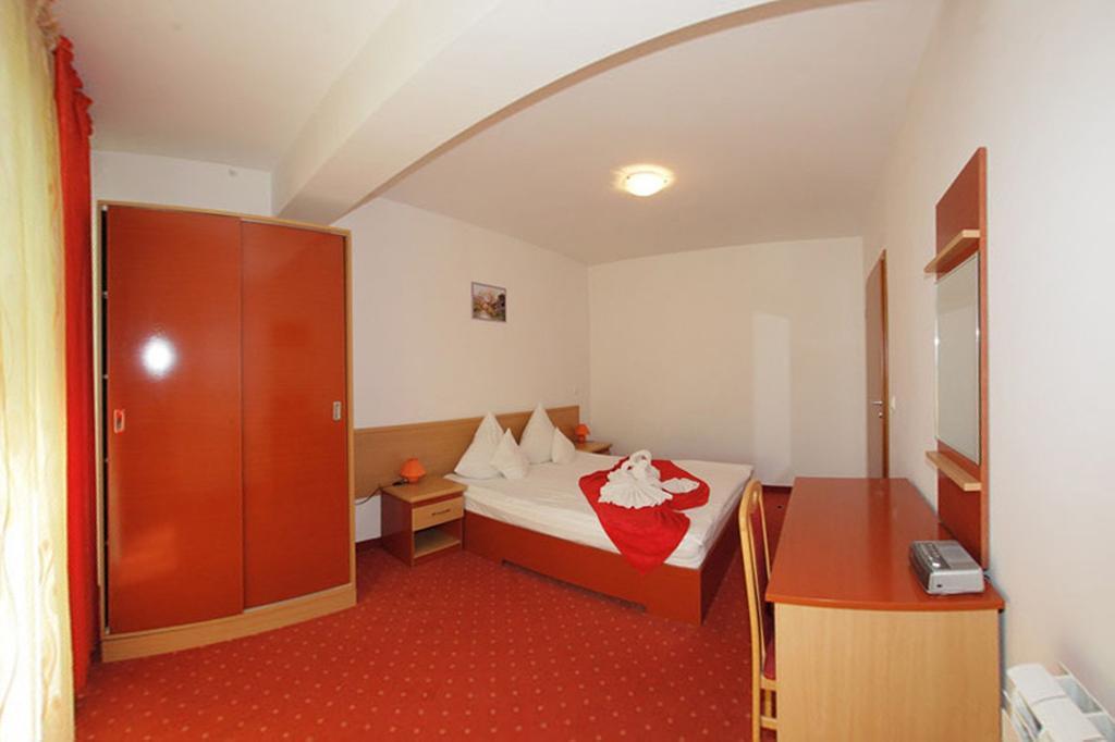 Hotel International Băile Herculane Esterno foto